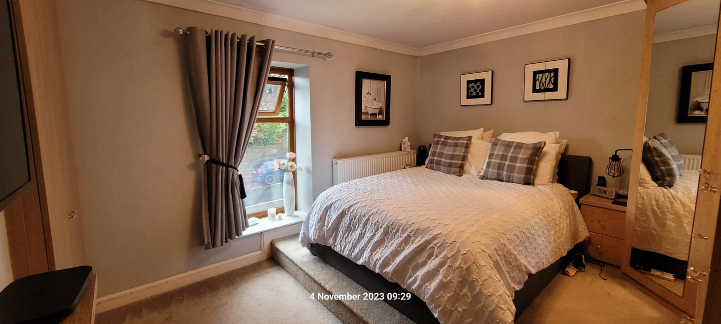 Shore Cottage- Entire Home